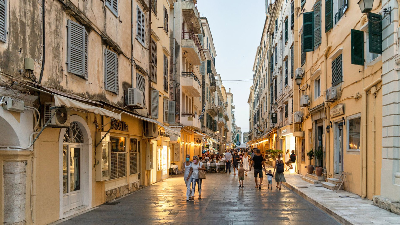 Corfu Walking Tour: Old and New Town Highlights